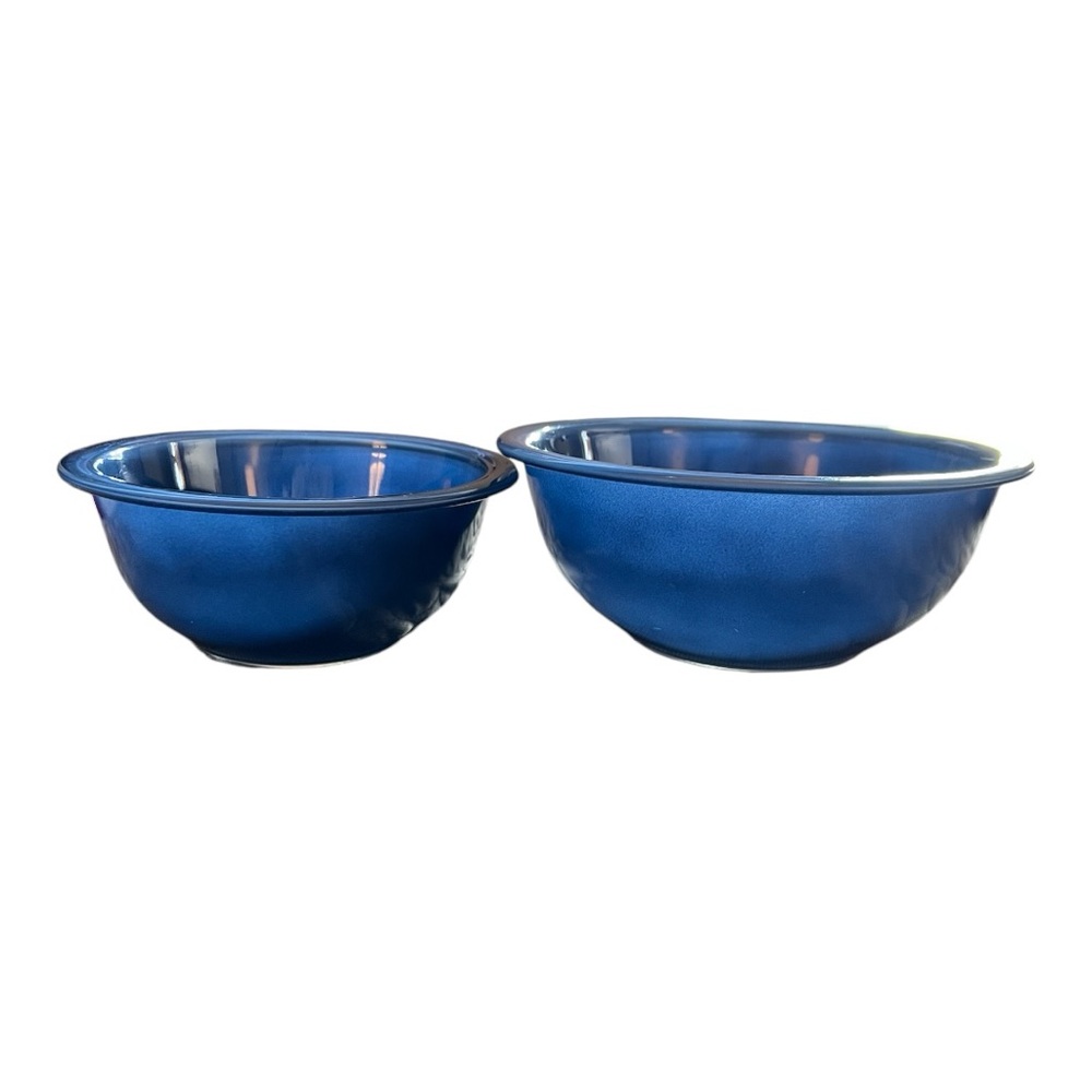 GUC~ Vintage cobalt blue Pyrex nesting bowls. 322&323. 1qt -& 1.5 qt